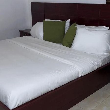 Pathmark Homes Abuja Kültér fotó